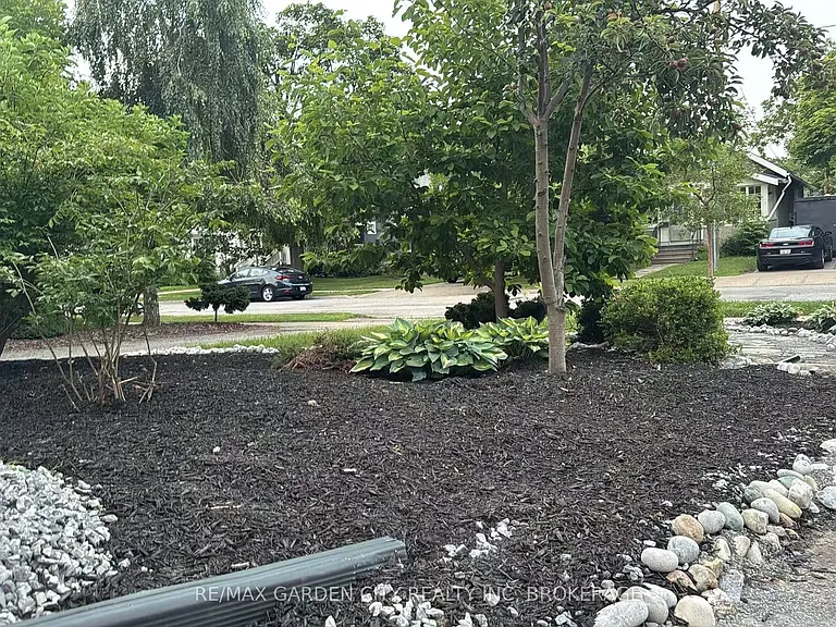 56 South Dr — Photo 6