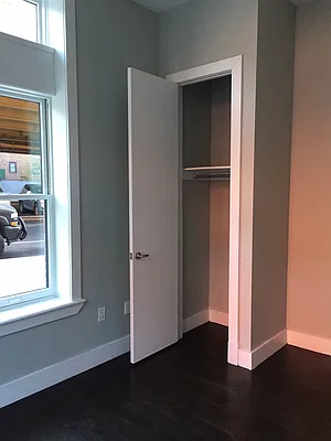 Rented by P Management | media 22