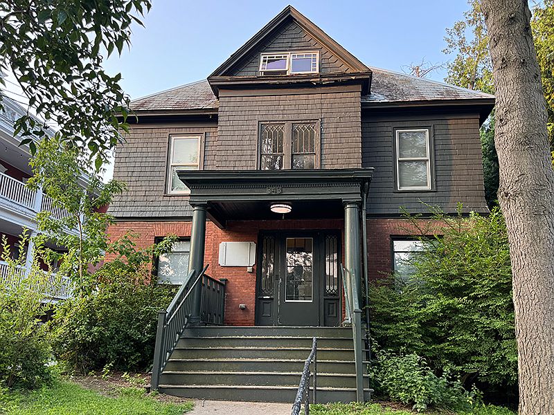 1st image of 343 College St Unit 1