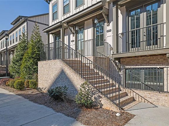 4th image of 2376 Provence Park Way