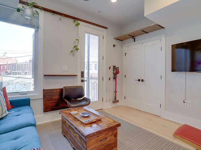 459 Florida Ave NW #3 — Photo 8