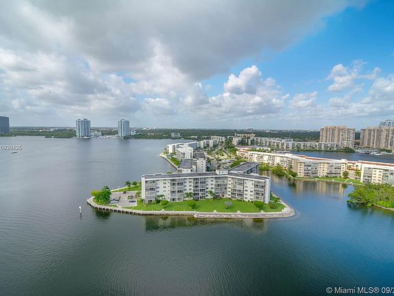 2nd image of 1000 W Island Blvd APT 1912
