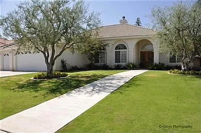 10507 Ascot Crossing St photo 1