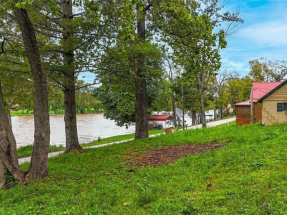 2nd image of 9223 Muskingum River Rd