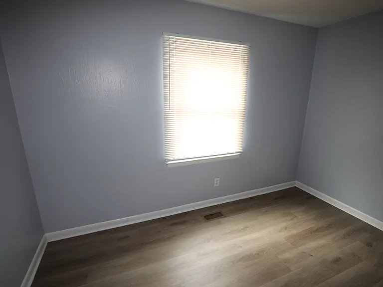 1815 Paisley Ave — Photo 17