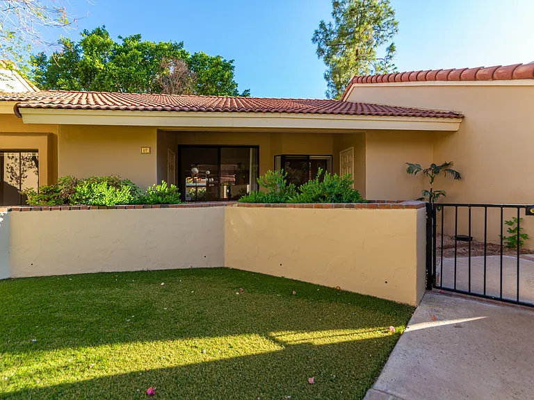 4200 N Miller Rd #117 — Photo 5