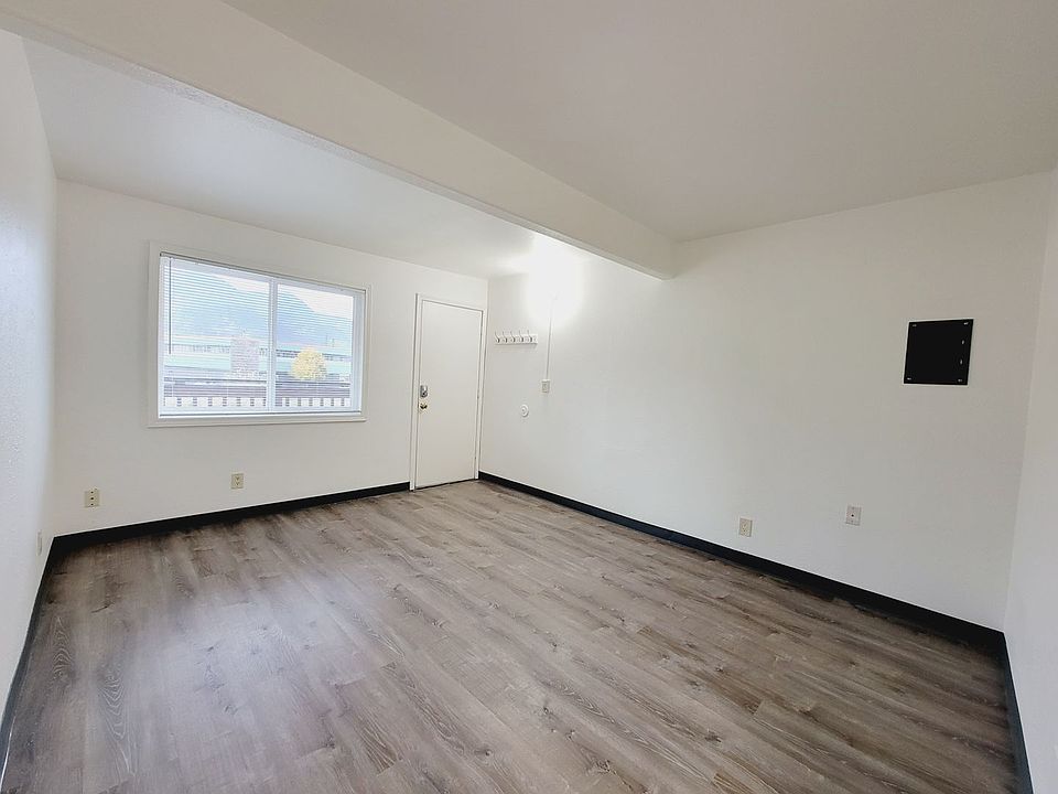 1st image of 711 W Willoughby Ave #22
