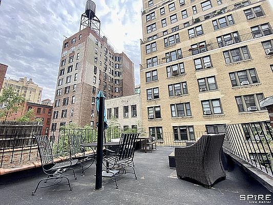 1st image of 118 W 73rd St APT 3B