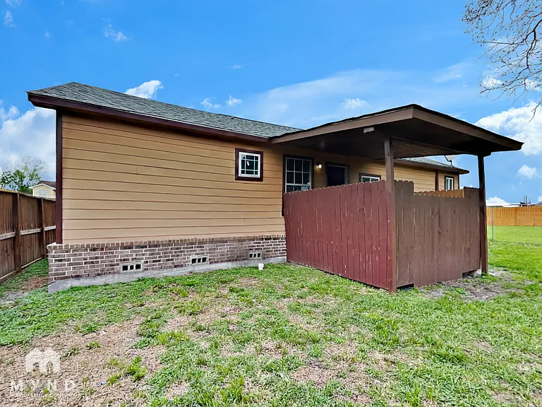 11807 Roandale Dr — Photo 21