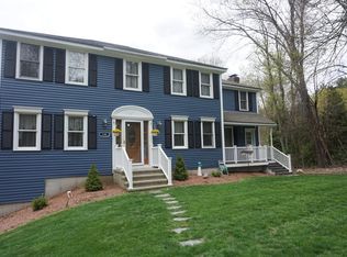105 Groton St, Pepperell, MA 01463