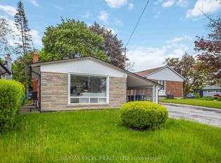 45 Deerfield Rd S #E09, Toronto, ON M1K 4X2