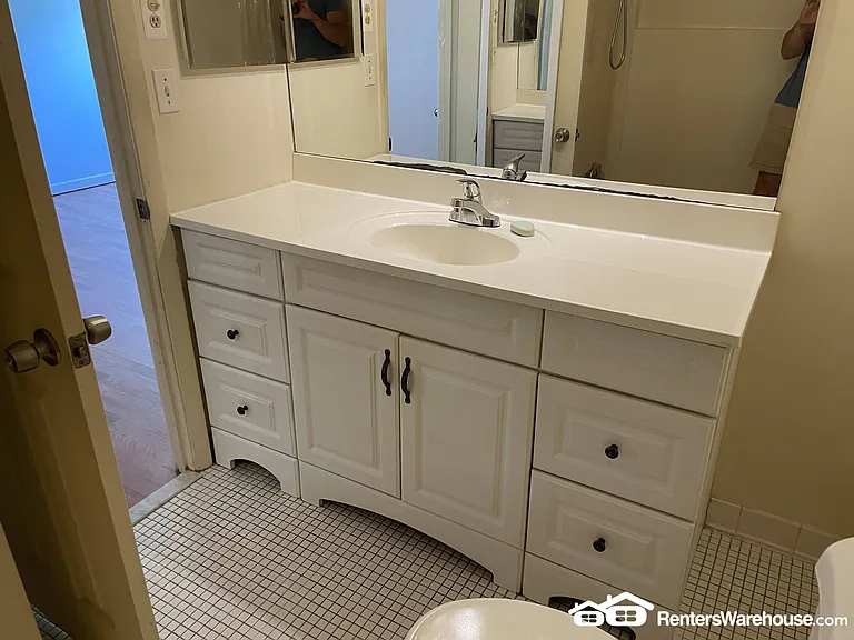 9923 Valley Park Dr — Photo 14