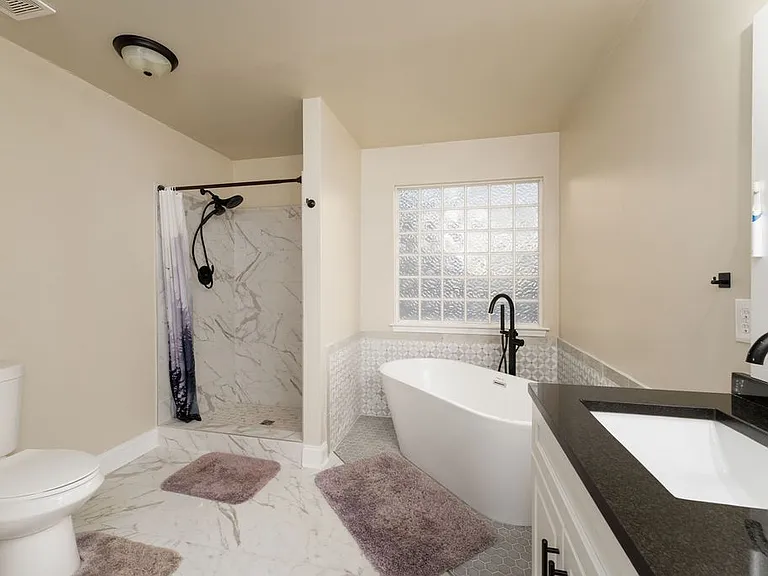 705 Brent Glen Pl — Photo 2
