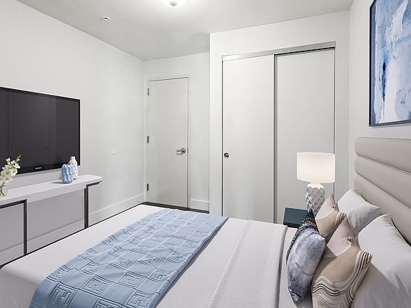 3rd image of 118 Boerum St #2A