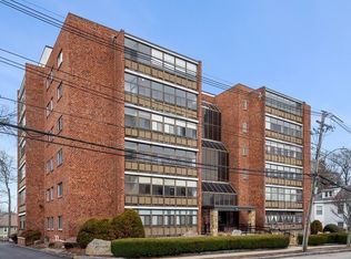 40 Greenleaf St UNIT 403, Quincy, MA 02169