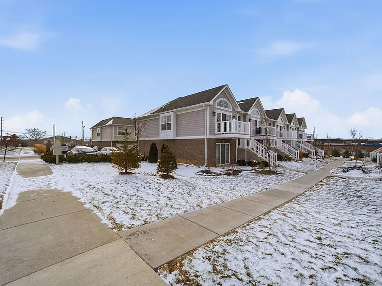 7214 Farmstead Ln — Photo 28