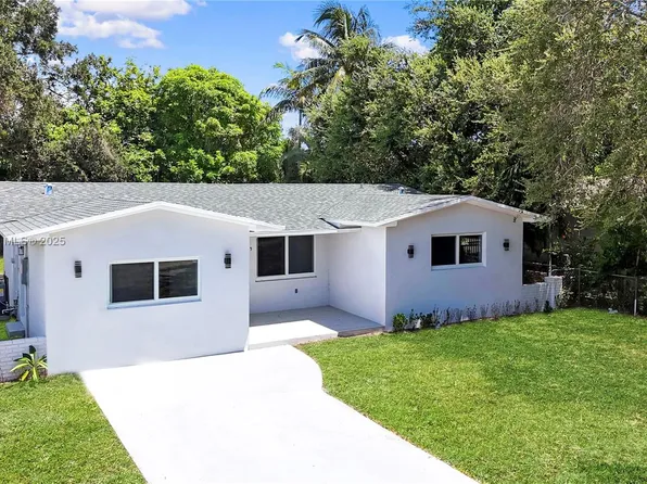255 NE 164th St, Miami, FL 33162