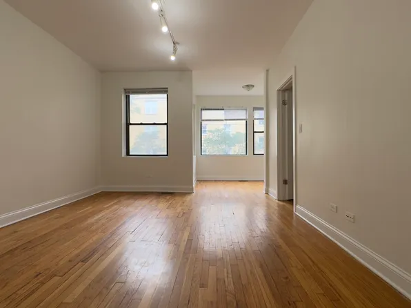 3214 W Argyle St #1, Chicago, IL 60625