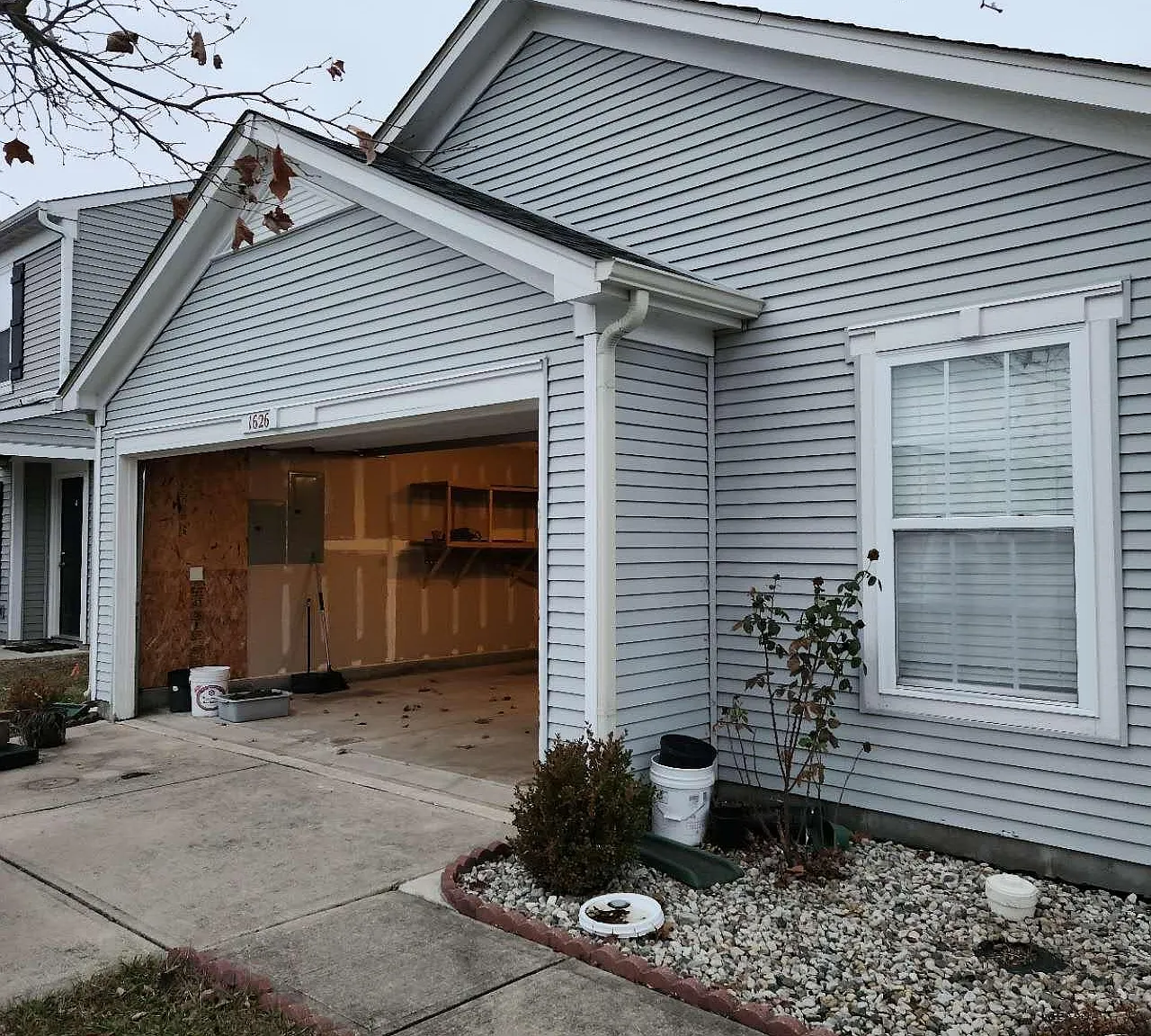 3 bed, 1153 sqft, $1,400 — Photo 1