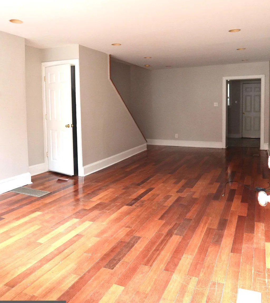 2 bed, 1.5 bath, 864 sqft, $2,100 — Photo 2
