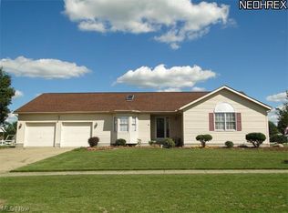 129 S Darla Dr, Creston, OH 44217