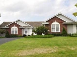N65W13600 Lilly Creek Dr, Menomonee Falls, WI