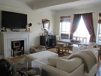 Rented by Rita S Citrin, LREB