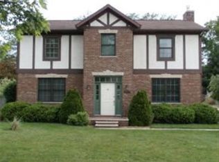 3920 E Stonegate Dr, Bloomington, IN