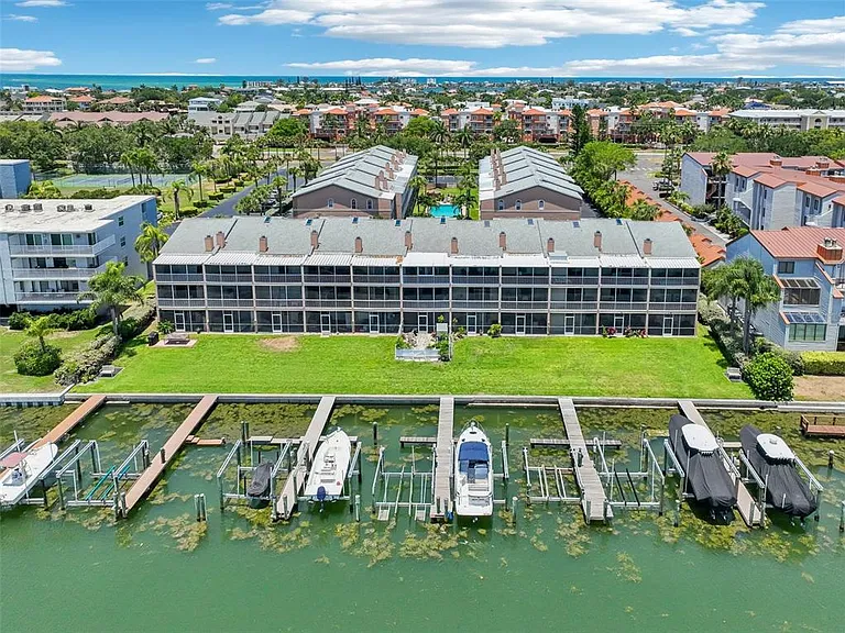637 Pinellas Bayway S #105 — Photo 69