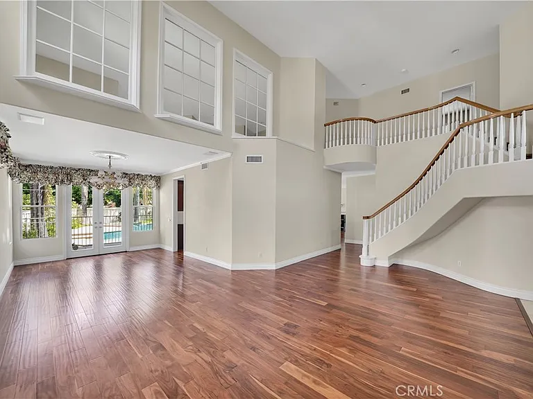 33 Arbusto — Photo 3