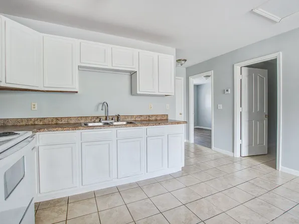 Kenwood Garden Apartments
