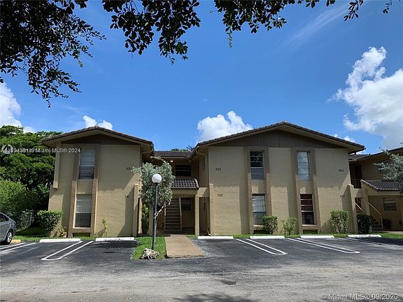 2nd image of 11101 Royal Palm Blvd APT 201