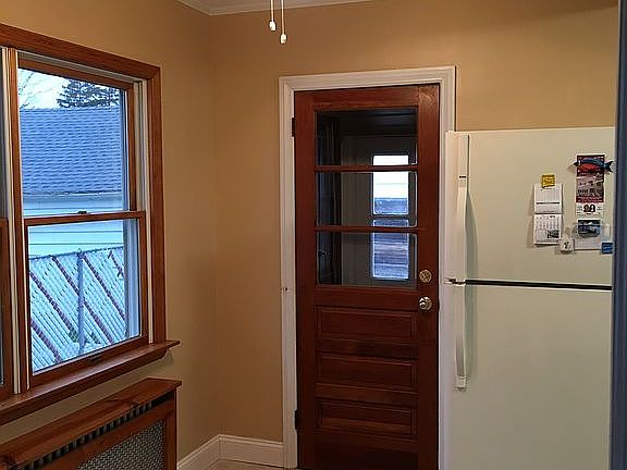 5th image of 52 Moore St