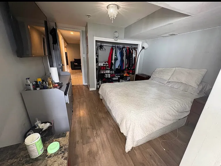 314 Bond St — Photo 6