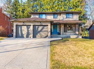 8 Mill View St, Kitchener, ON N2P1W7