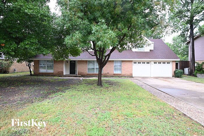 1st image of 2610 Magnolia Dr