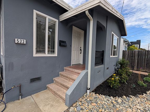 2nd image of 533 Oak Ave