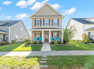 110 E Elderberry St, Oak Ridge, TN 37830