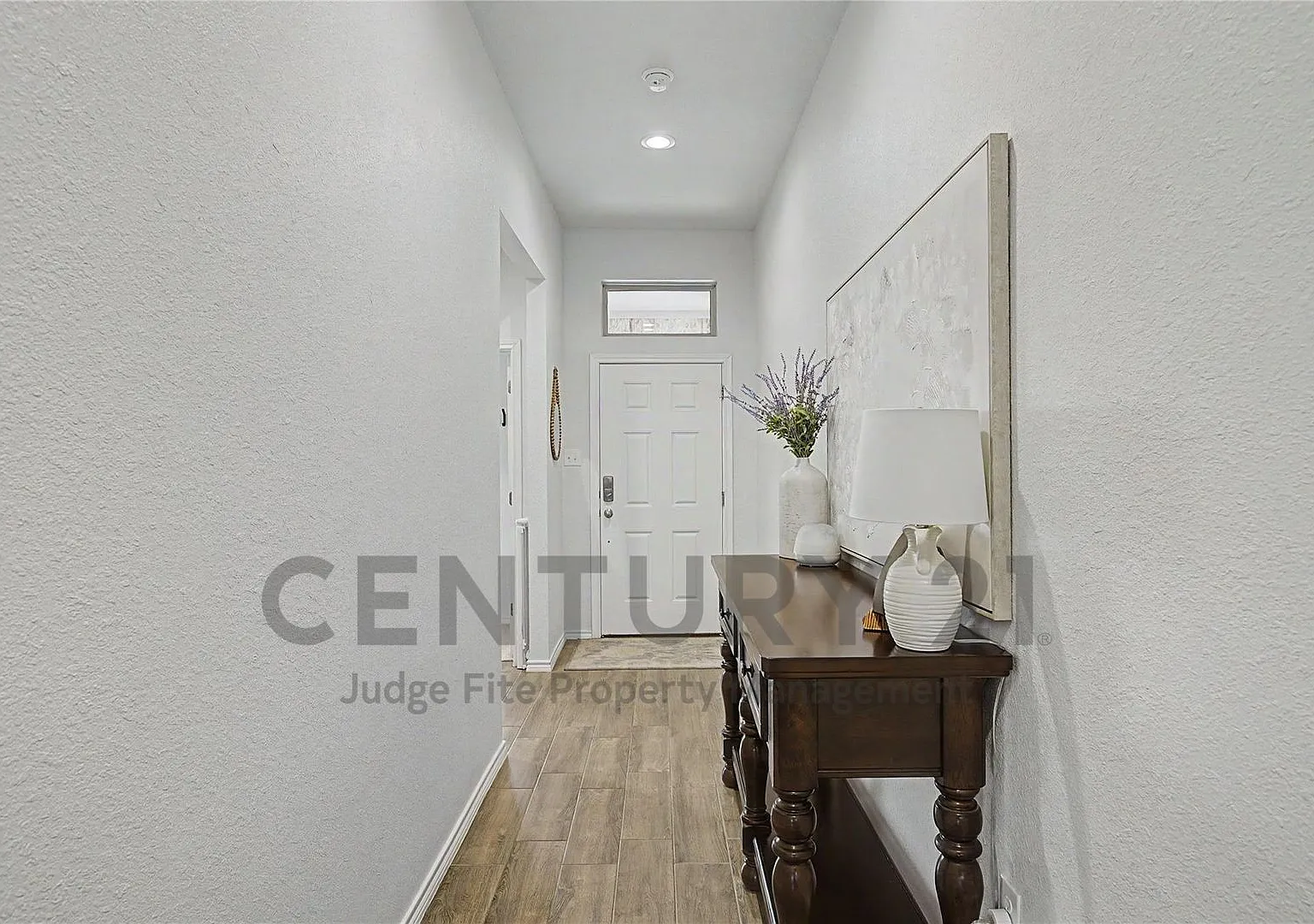Inviting 3/2/2 in Weatherford Ready For Immediate Occupancy! — Photo 3