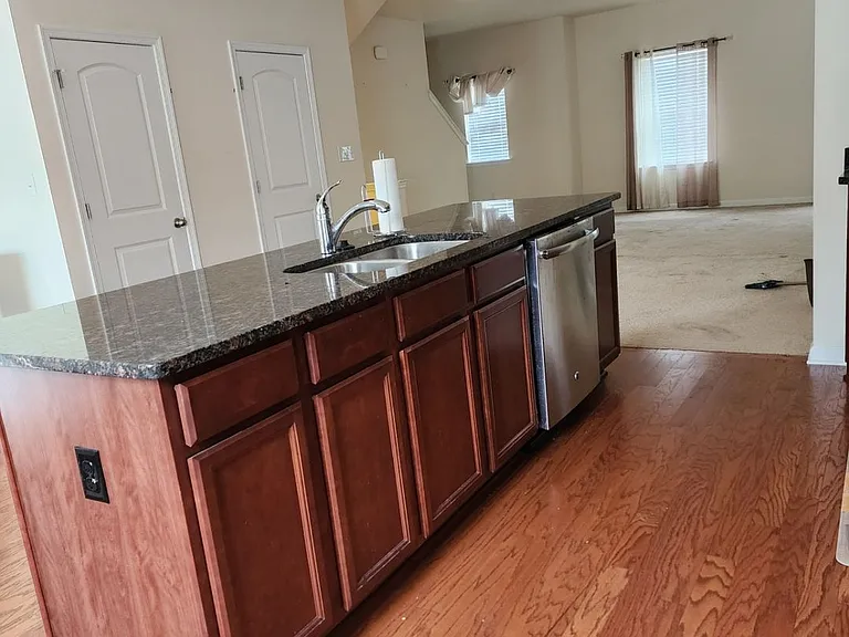 123 Lorraine Dr — Photo 12