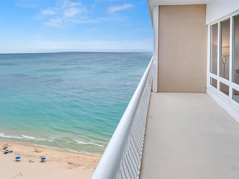 4020 Galt Ocean Dr #1807 — Photo 20