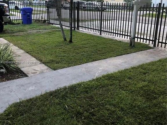 4th image of 1342 NW 42nd St