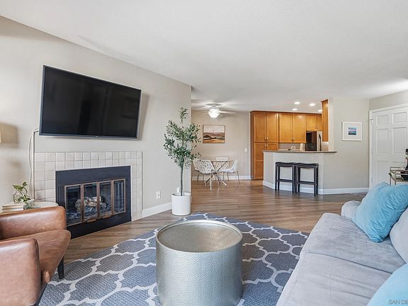 5th image of 7228 Camino Degrazia Unit 275