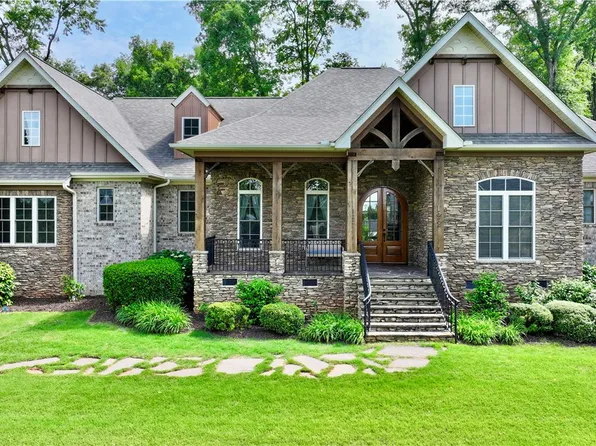 122 Langwell Dr, Anderson, SC 29621