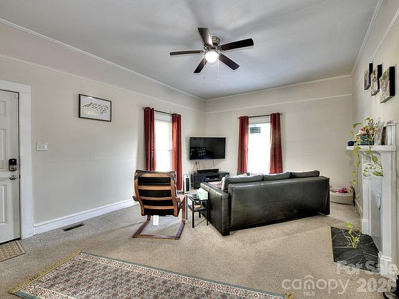 5th image of 46 Mandalay Pl SW