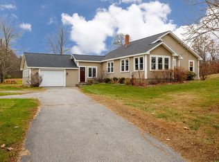 322 Flat Hill Rd, Lunenburg, MA 01462