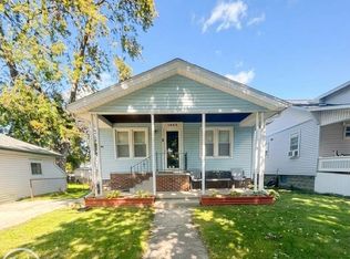 1425 Carleton St, Port Huron, MI 48060