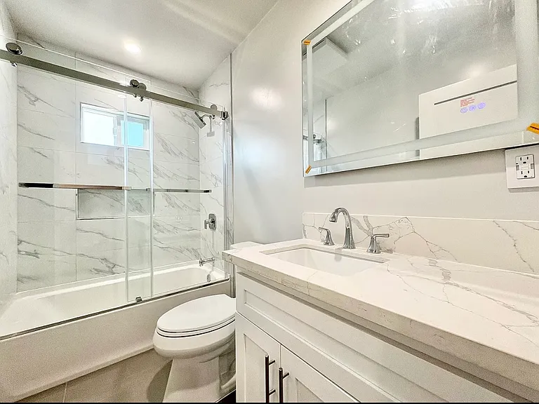 8635 Cashio St #5B — Photo 10