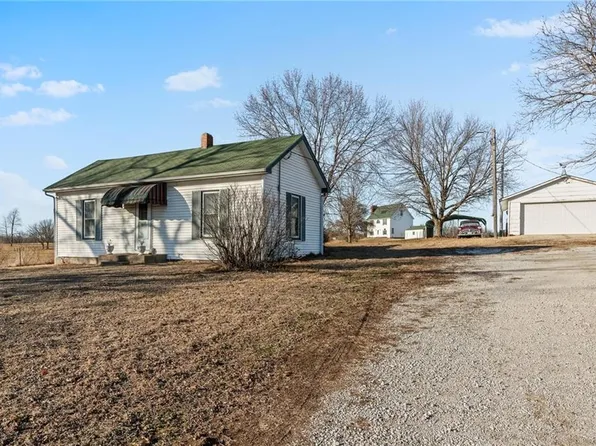 30616 NE 158th St, Excelsior Springs, MO 64024