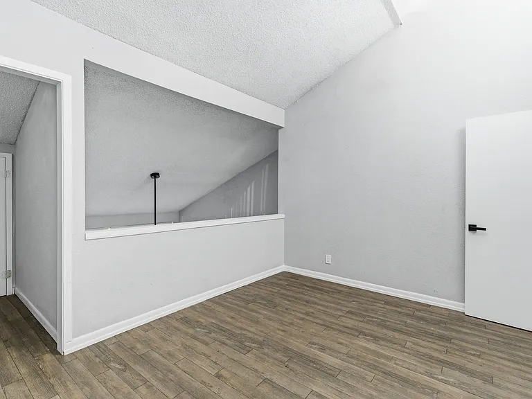 The Pointe at Babcock — Photo 15